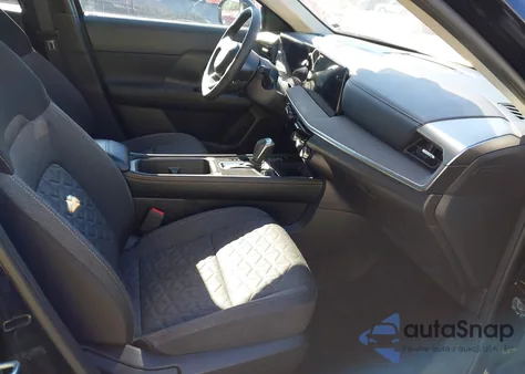 2025 Nissan Kicks Sv Intelligent Awd from USA, damaged, VIN 3N8AP6CB2SL326019